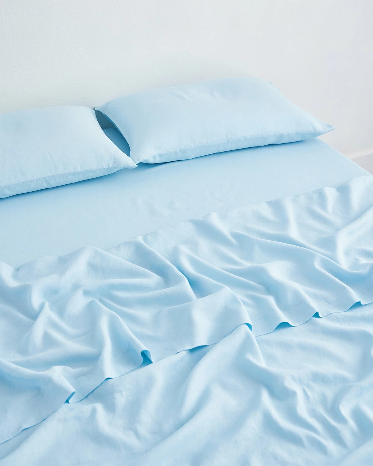 Coast 100% French Flax Linen Fitted Sheet 2 Coast 100% French Flax Linen Fitted Sheet - Image 2