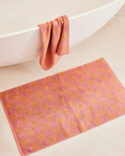 Pink Clay & Hazelnut Check 100% French Flax Linen Terry Bath Mat -Bed Linings Sales Store pinkclay hazelnut 2 c392edbf 3d95 400e 88ff 3ffe5e5c15ec